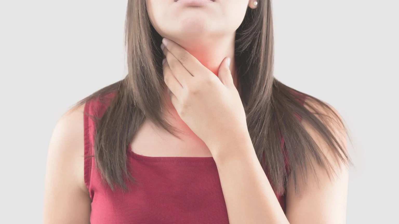 Tips To Look After Your Throat In This Changing Weather